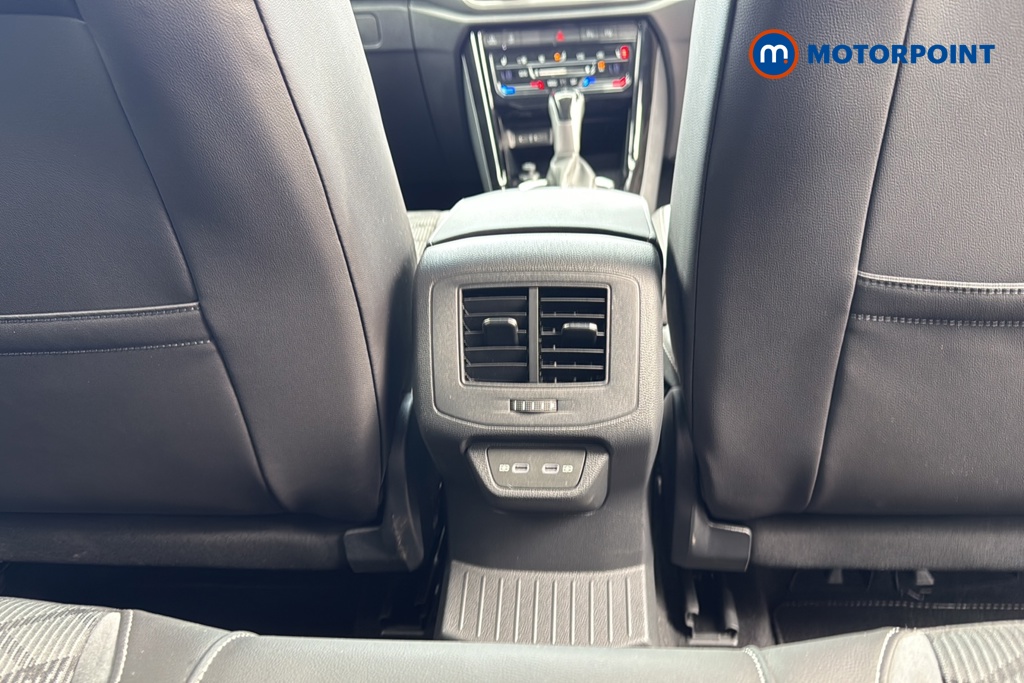 Volkswagen T-Roc R-Line Automatic Petrol SUV - Stock Number (1665210) - 28th supplementary image