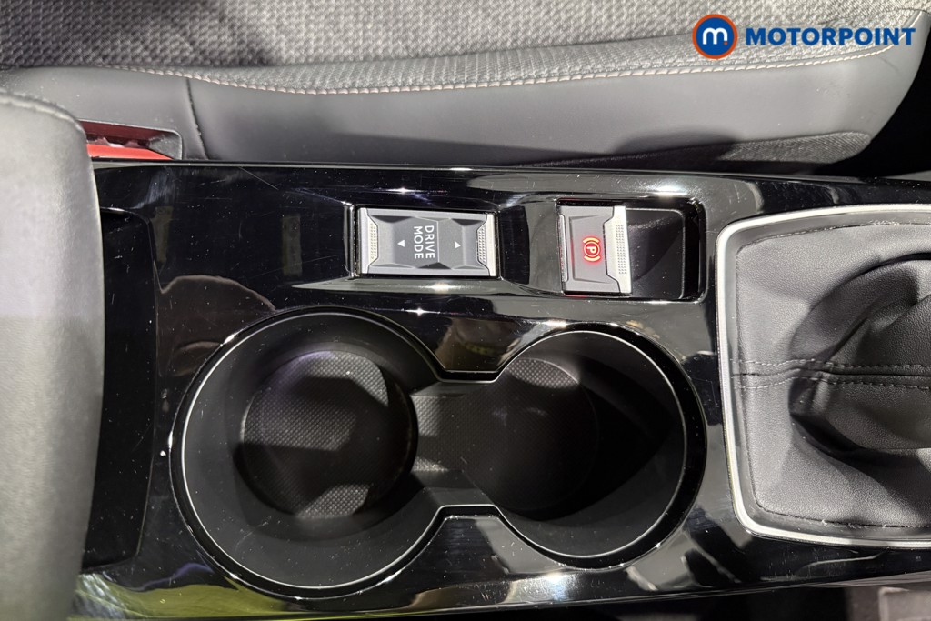 Peugeot 2008 Allure Manual Petrol SUV - Stock Number (1665825) - 10th supplementary image