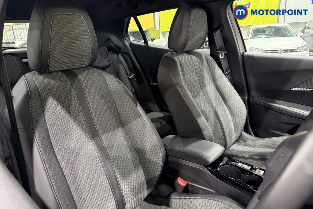 Peugeot 2008 Allure Manual Petrol SUV - Stock Number (1665825) - 13th supplementary image