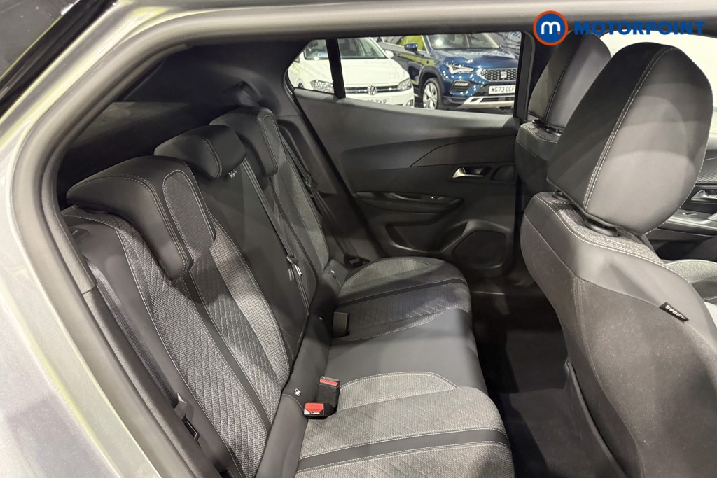 Peugeot 2008 Allure Manual Petrol SUV - Stock Number (1665825) - 14th supplementary image