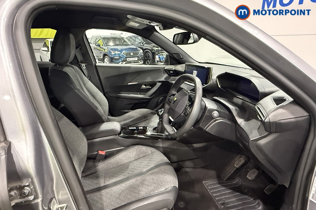 Peugeot 2008 Allure Manual Petrol SUV - Stock Number (1665825) - 1st supplementary image