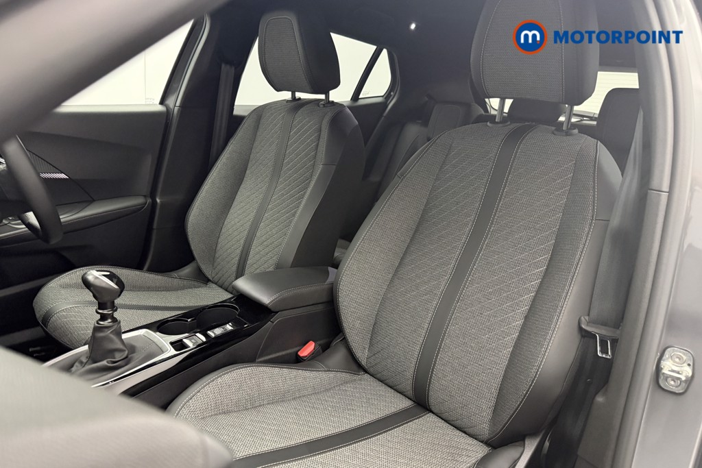 Peugeot 2008 Allure Manual Petrol SUV - Stock Number (1665926) - 3rd supplementary image