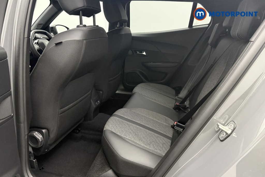 Peugeot 2008 Allure Manual Petrol SUV - Stock Number (1665926) - 5th supplementary image