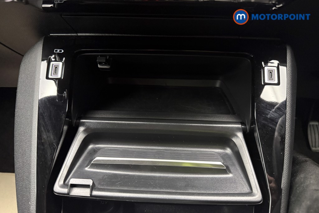 Peugeot 2008 Allure Manual Petrol SUV - Stock Number (1665926) - 15th supplementary image