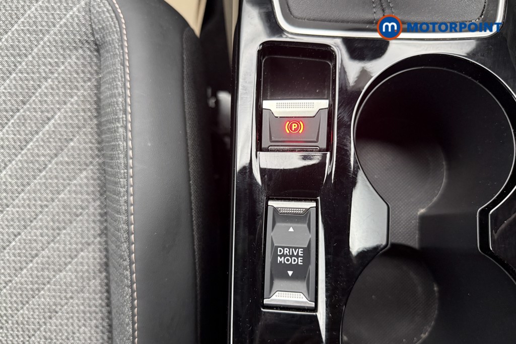 Peugeot 2008 Allure Manual Petrol SUV - Stock Number (1665926) - 18th supplementary image