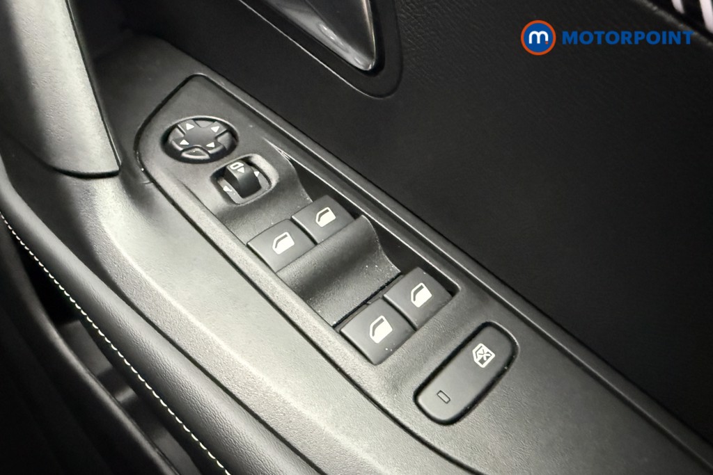 Peugeot 2008 Allure Manual Petrol SUV - Stock Number (1665926) - 19th supplementary image