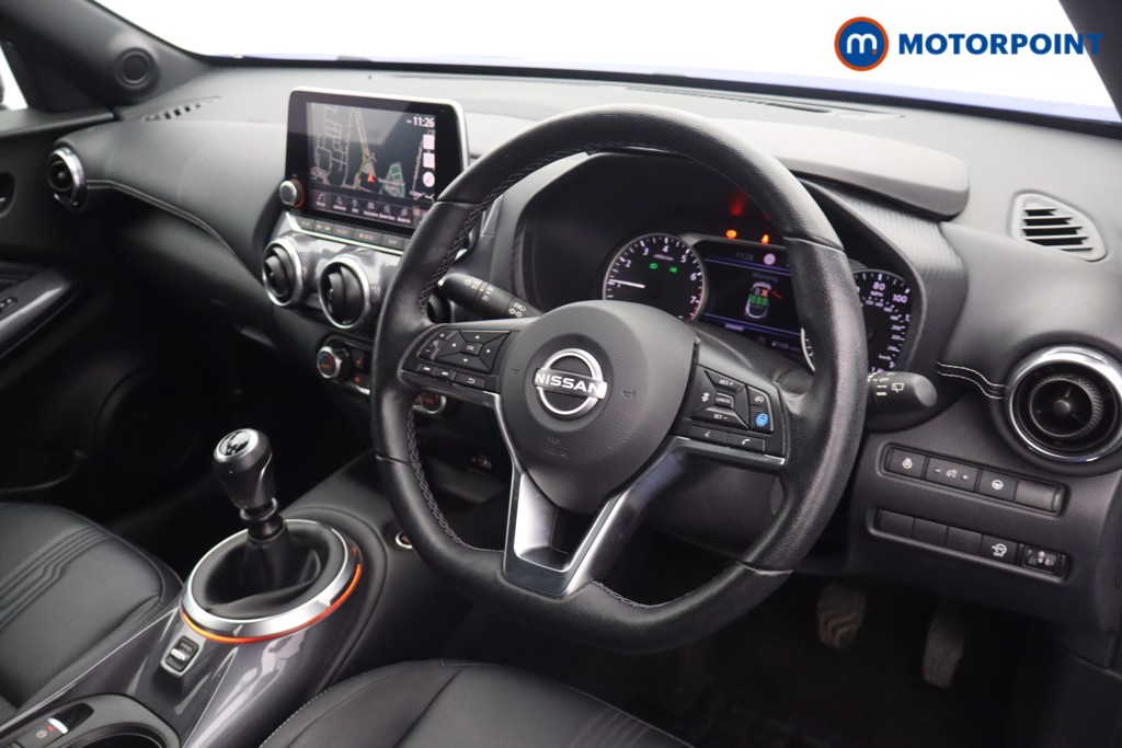 Nissan Juke Tekna Manual Petrol SUV - Stock Number (1667021) - 1st supplementary image