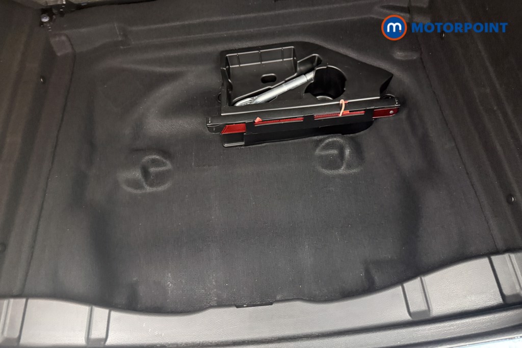 Infiniti Q30 Sport Automatic Petrol Hatchback - Stock Number (1667045) - 17th supplementary image