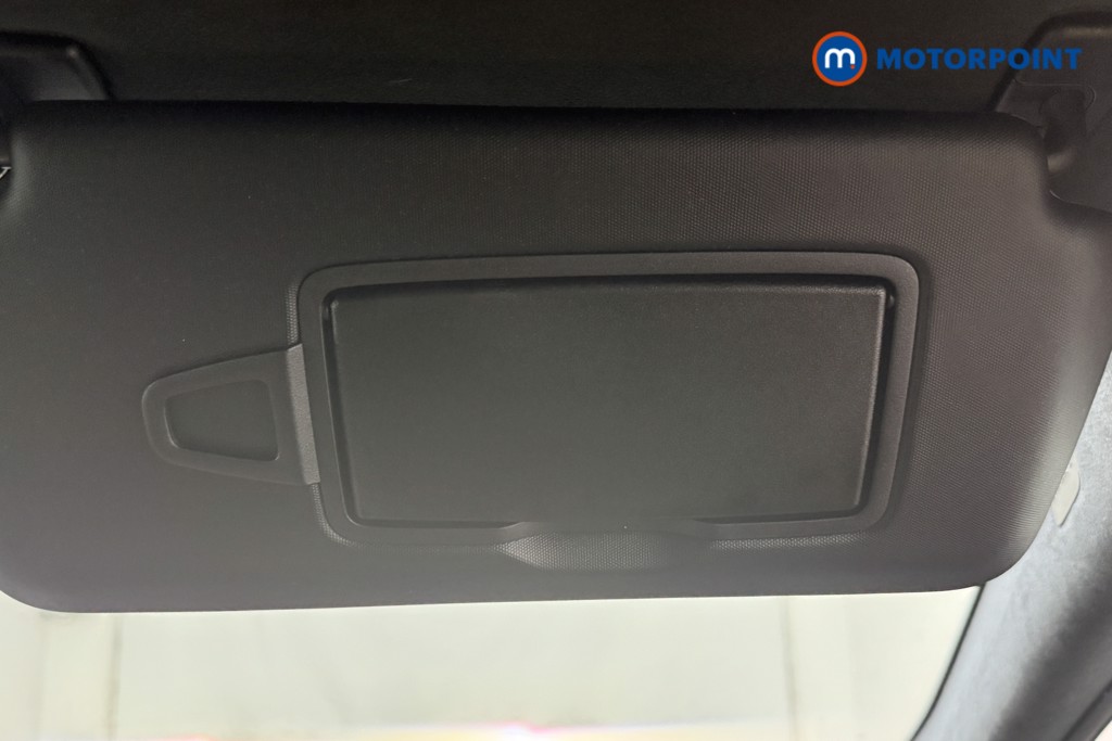 Infiniti Q30 Sport Automatic Petrol Hatchback - Stock Number (1667045) - 41st supplementary image
