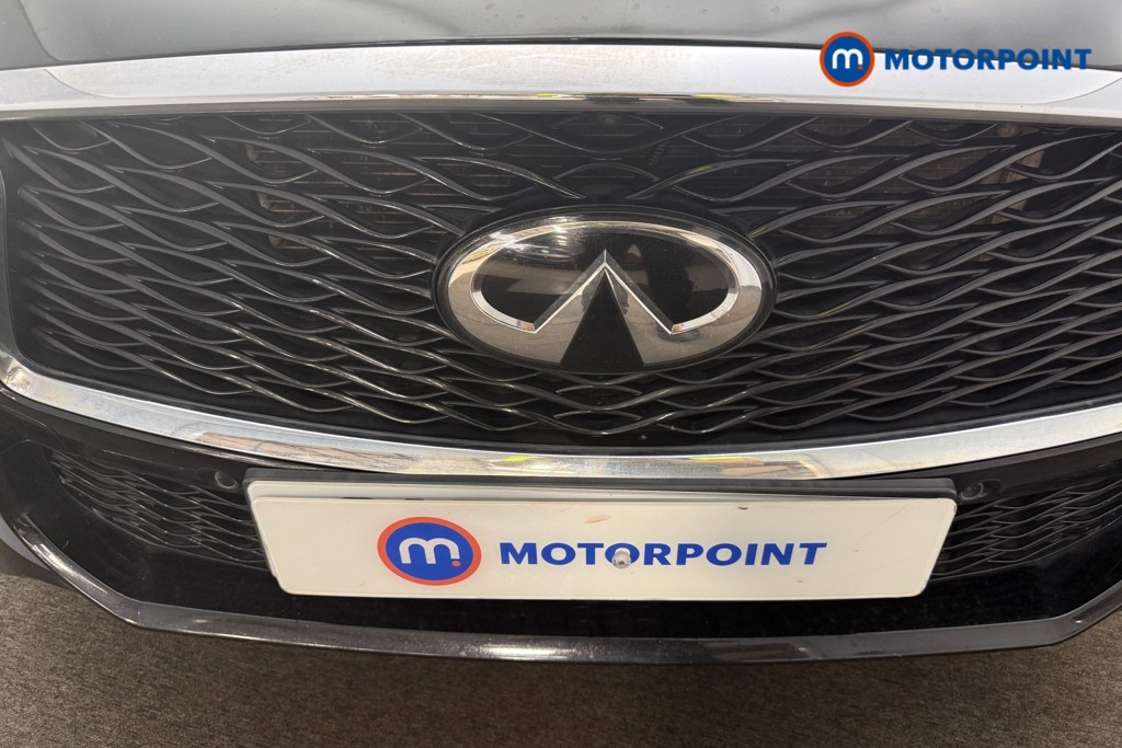 Infiniti Q30 Sport Automatic Petrol Hatchback - Stock Number (1667045) - 1st supplementary image
