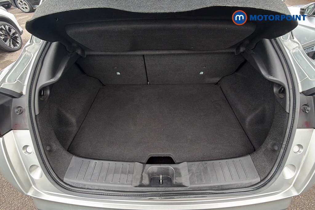 Nissan Juke N-Connecta Manual Petrol SUV - Stock Number (1667988) - 20th supplementary image
