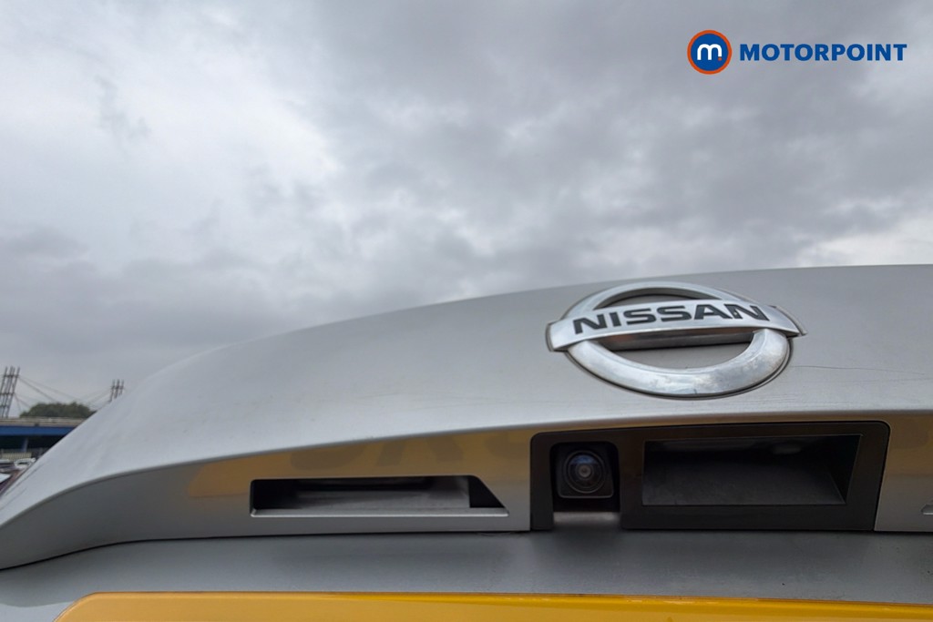 Nissan Juke N-Connecta Manual Petrol SUV - Stock Number (1667988) - 21st supplementary image