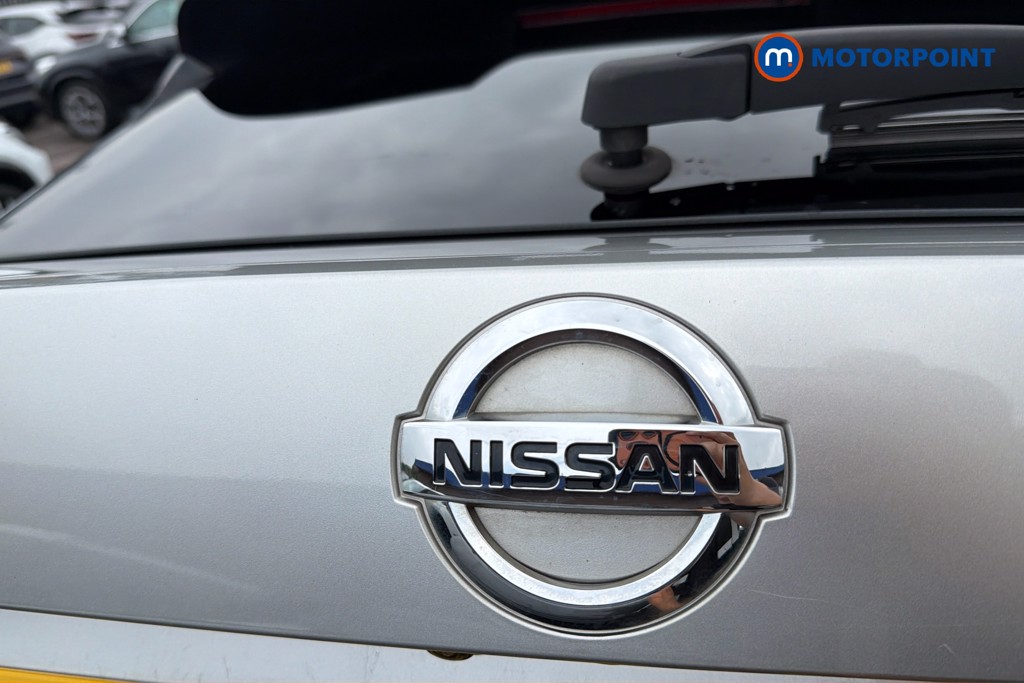 Nissan Juke N-Connecta Manual Petrol SUV - Stock Number (1667988) - 25th supplementary image