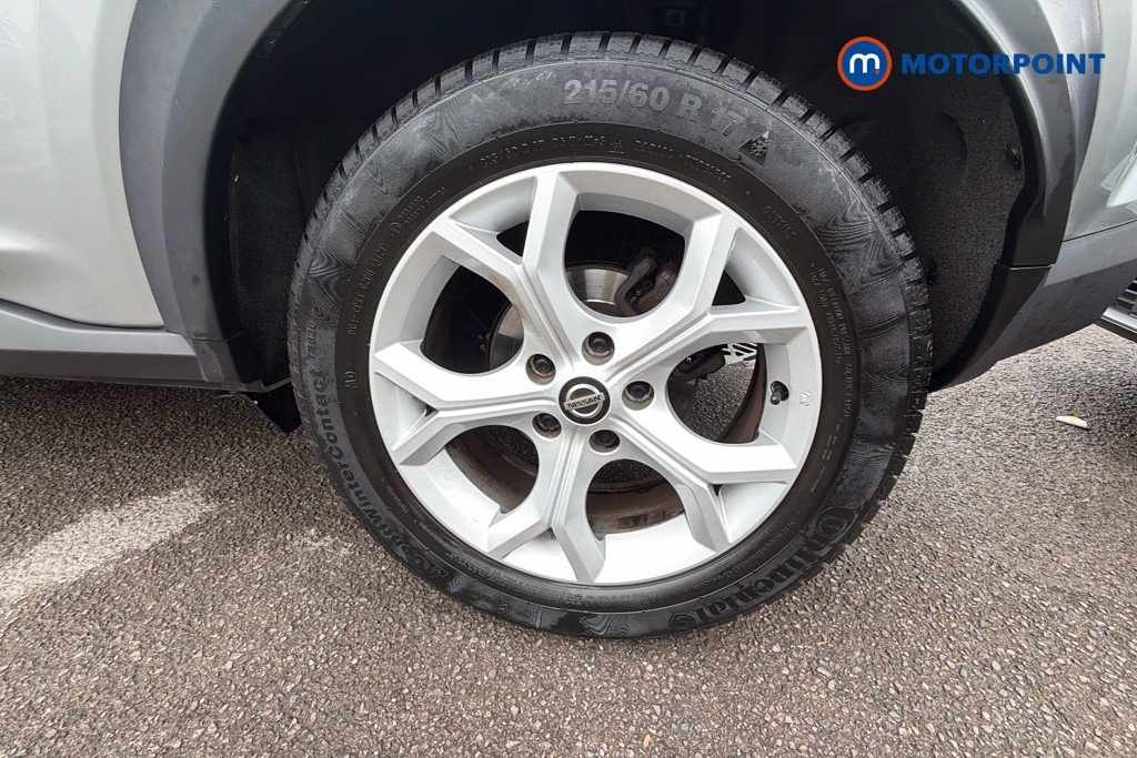 Nissan Juke N-Connecta Manual Petrol SUV - Stock Number (1667988) - 42nd supplementary image