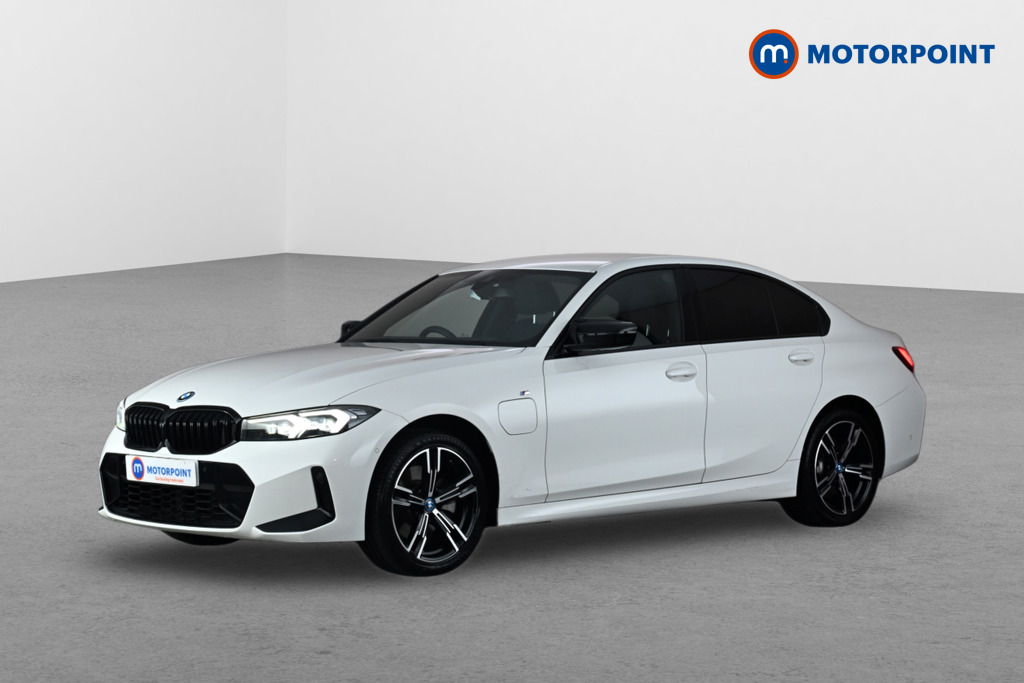 BMW 3 Series M Sport Automatic Petrol Plug-In Hybrid Saloon - Stock Number (1668211) - Passenger side front corner