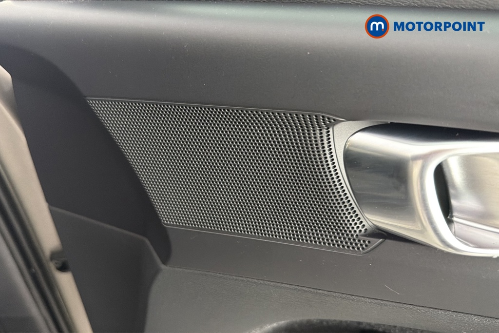 Volvo Xc40 Momentum Automatic Petrol SUV - Stock Number (1669133) - 21st supplementary image