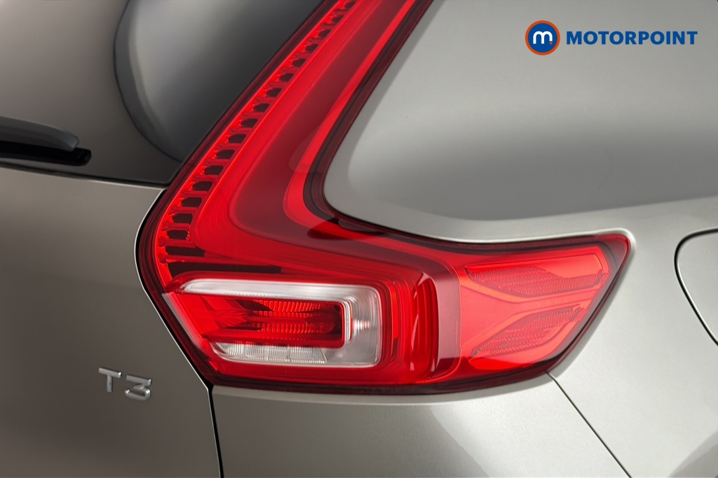Volvo Xc40 Momentum Automatic Petrol SUV - Stock Number (1669133) - 36th supplementary image