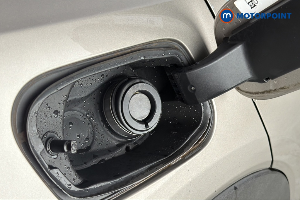 Volvo Xc40 Momentum Automatic Petrol SUV - Stock Number (1669133) - 41st supplementary image