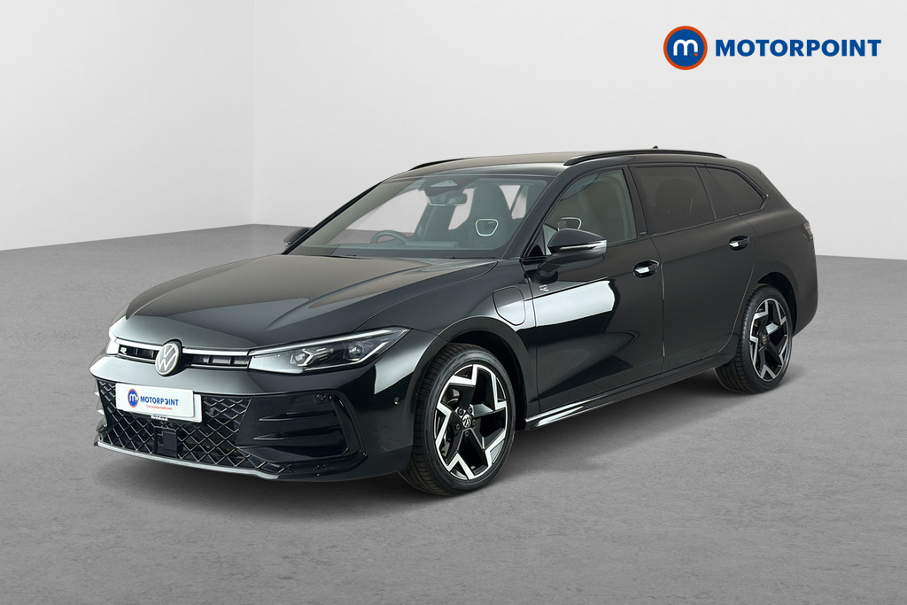 Volkswagen Passat R-Line Automatic Petrol Plug-In Hybrid Estate - Stock Number (1669385) - Passenger side front corner