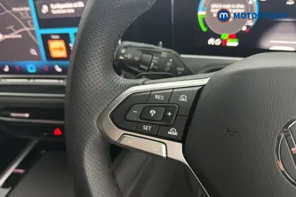 Volkswagen Passat R-Line Automatic Petrol Plug-In Hybrid Estate - Stock Number (1669385) - 4th supplementary image