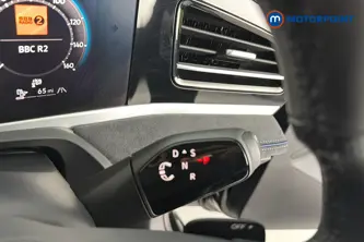 Volkswagen Passat R-Line Automatic Petrol Plug-In Hybrid Estate - Stock Number (1669385) - 6th supplementary image