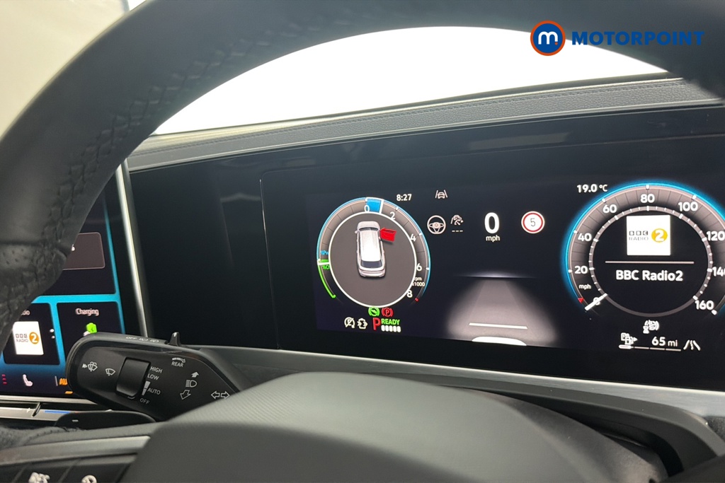 Volkswagen Passat R-Line Automatic Petrol Plug-In Hybrid Estate - Stock Number (1669385) - 7th supplementary image