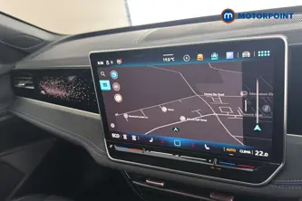 Volkswagen Passat R-Line Automatic Petrol Plug-In Hybrid Estate - Stock Number (1669385) - 9th supplementary image