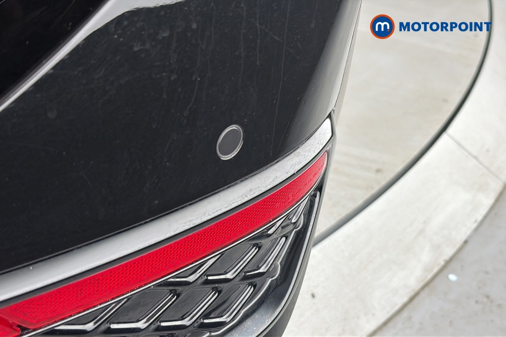 Volkswagen Passat R-Line Automatic Petrol Plug-In Hybrid Estate - Stock Number (1669385) - 39th supplementary image
