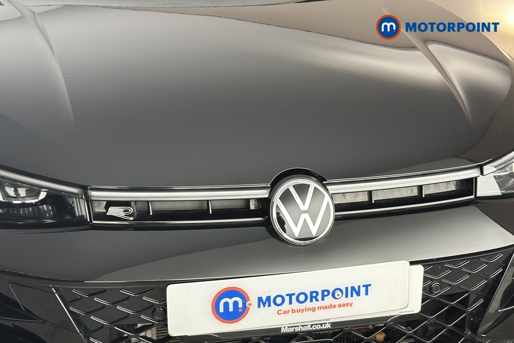 Volkswagen Passat R-Line Automatic Petrol Plug-In Hybrid Estate - Stock Number (1669385) - 43rd supplementary image