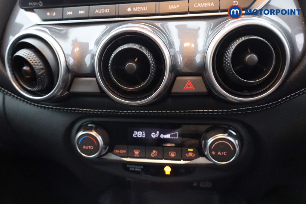 Nissan Juke N-Connecta Automatic Petrol SUV - Stock Number (1669776) - 3rd supplementary image