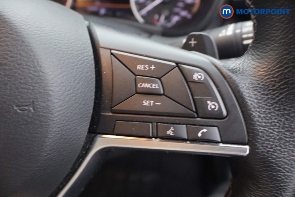 Nissan Juke N-Connecta Automatic Petrol SUV - Stock Number (1669776) - 7th supplementary image