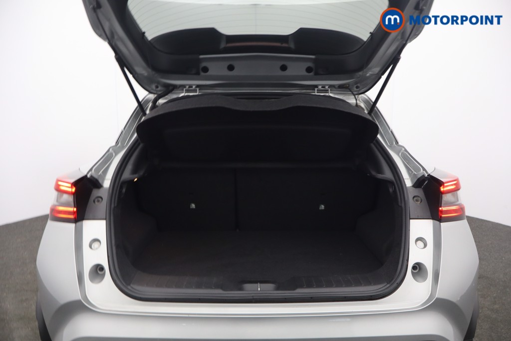 Nissan Juke N-Connecta Automatic Petrol SUV - Stock Number (1669776) - 12th supplementary image