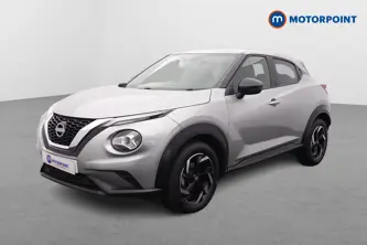 Nissan Juke N-Connecta Automatic Petrol SUV - Stock Number (1669776) - Passenger side front corner