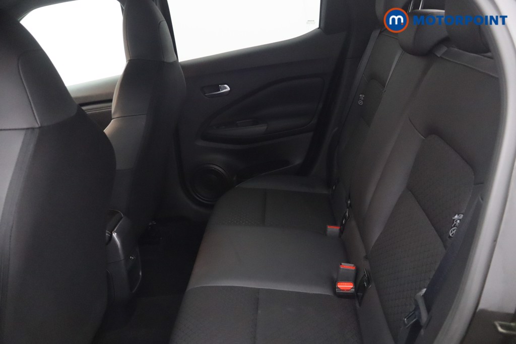 Nissan Juke N-Connecta Automatic Petrol SUV - Stock Number (1669780) - 8th supplementary image