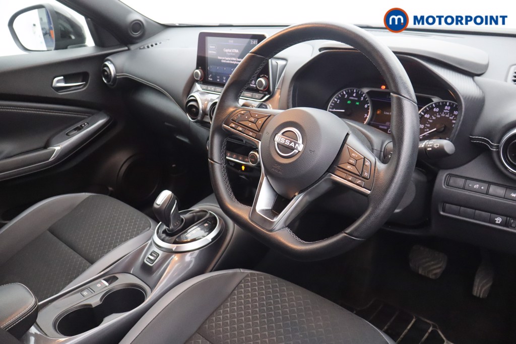 Nissan Juke N-Connecta Automatic Petrol SUV - Stock Number (1669780) - 1st supplementary image