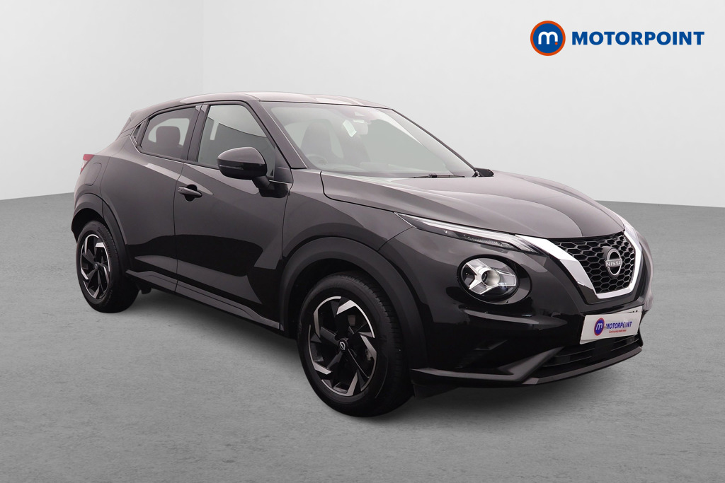 Nissan Juke N-Connecta Automatic Petrol SUV - Stock Number (1669780) - Drivers side front corner