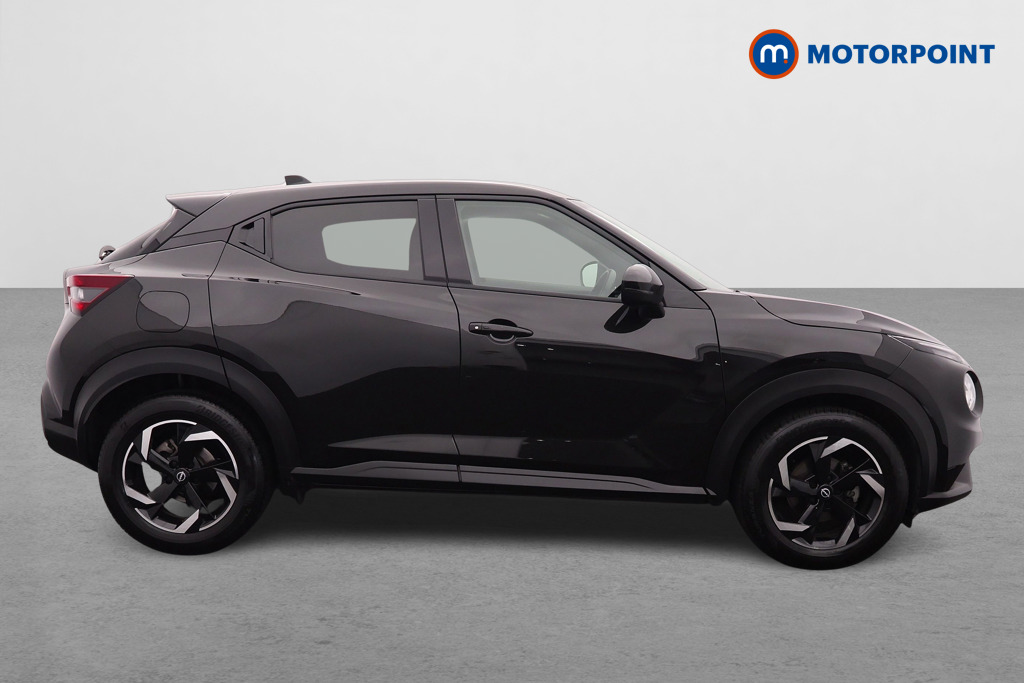 Nissan Juke N-Connecta Automatic Petrol SUV - Stock Number (1669780) - Drivers side