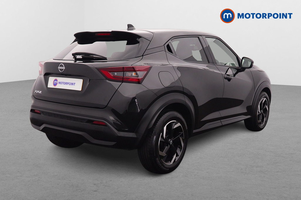 Nissan Juke N-Connecta Automatic Petrol SUV - Stock Number (1669780) - Drivers side rear corner