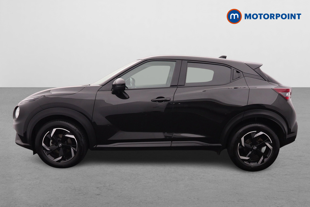 Nissan Juke N-Connecta Automatic Petrol SUV - Stock Number (1669780) - Passenger side