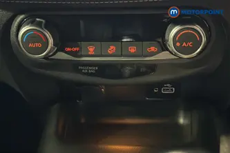 Nissan Juke N-Connecta Automatic Petrol SUV - Stock Number (1669797) - 998th supplementary image