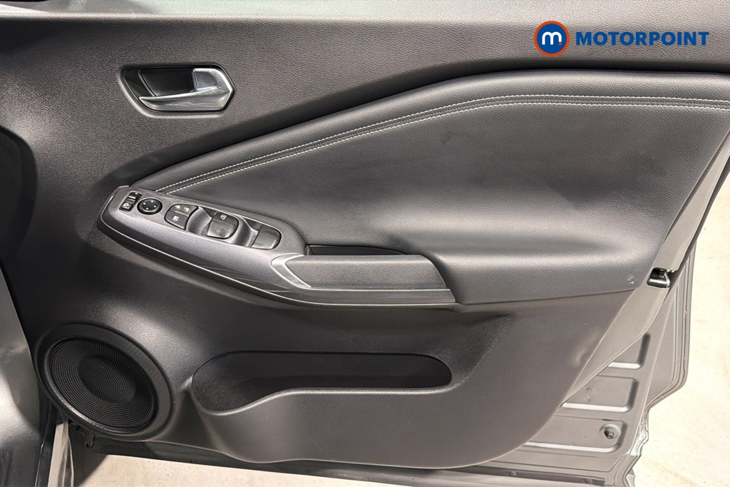 Nissan Juke N-Connecta Automatic Petrol SUV - Stock Number (1669797) - 10th supplementary image