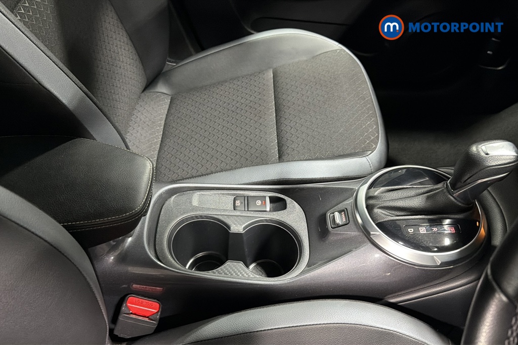Nissan Juke N-Connecta Automatic Petrol SUV - Stock Number (1669797) - 15th supplementary image
