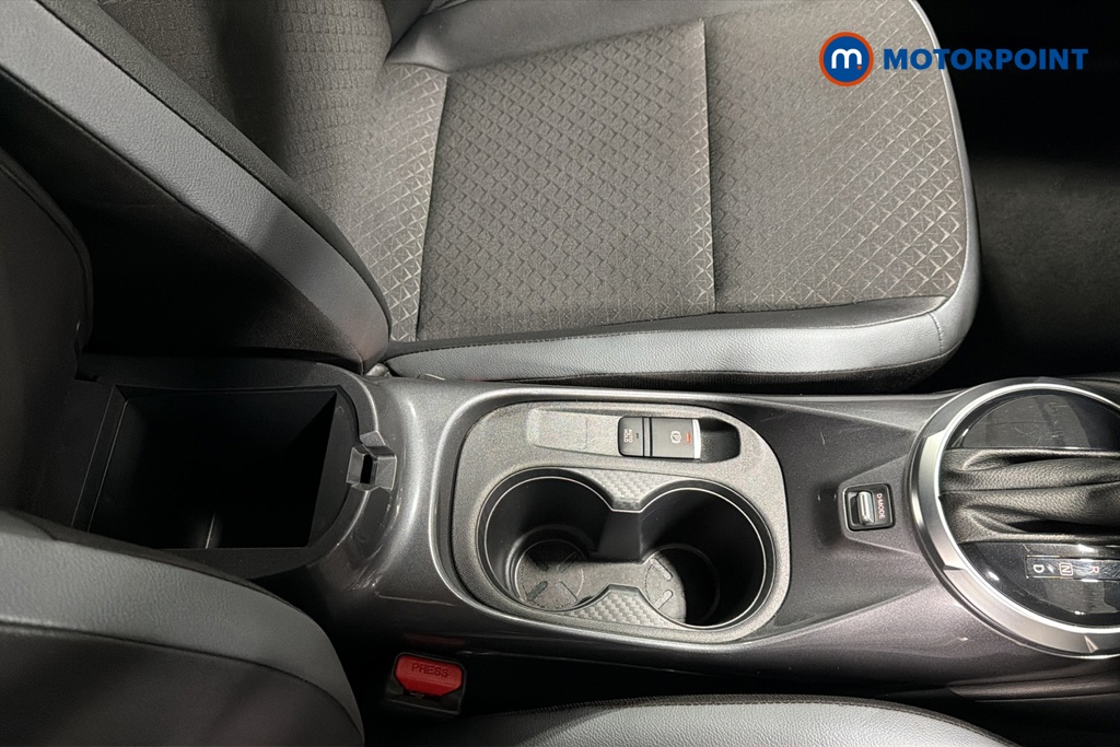 Nissan Juke N-Connecta Automatic Petrol SUV - Stock Number (1669797) - 16th supplementary image