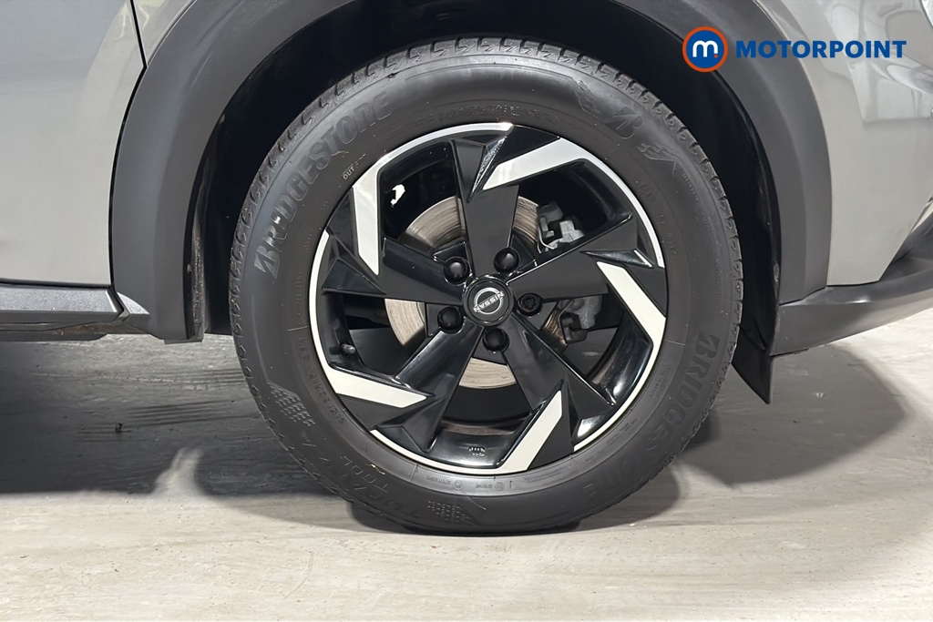 Nissan Juke N-Connecta Automatic Petrol SUV - Stock Number (1669797) - 47th supplementary image