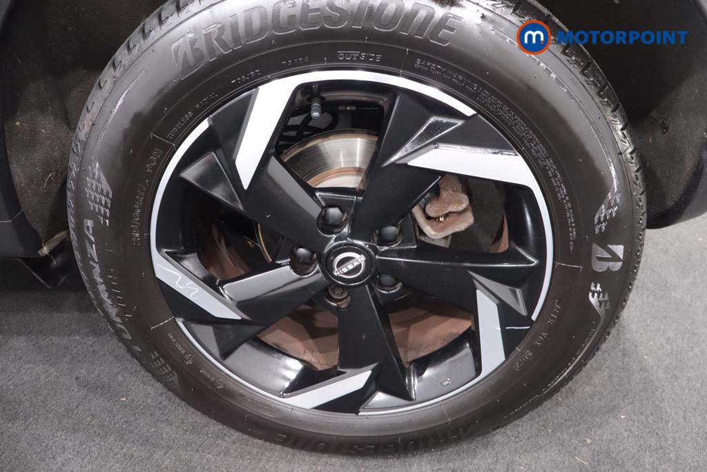 Nissan Juke N-Connecta Manual Petrol SUV - Stock Number (1669798) - 24th supplementary image