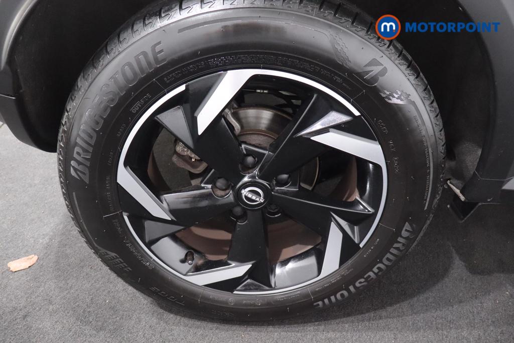 Nissan Juke N-Connecta Manual Petrol SUV - Stock Number (1669798) - 25th supplementary image