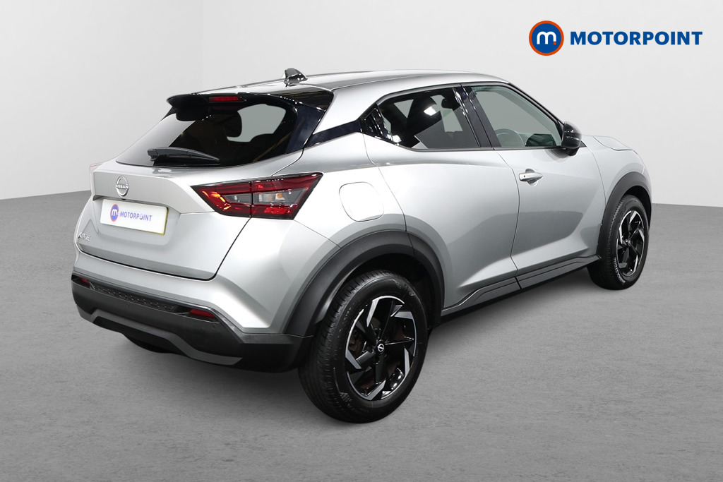 Nissan Juke N-Connecta Manual Petrol SUV - Stock Number (1669798) - Drivers side rear corner
