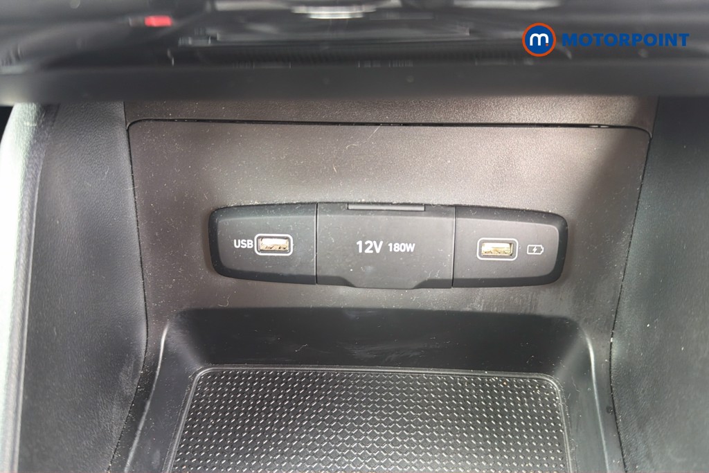 Hyundai Tucson Se Connect Manual Petrol SUV - Stock Number (1669815) - 15th supplementary image