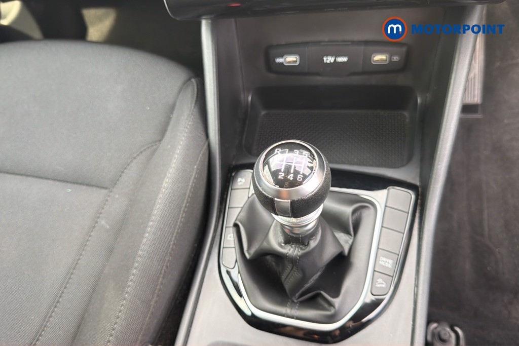 Hyundai Tucson Se Connect Manual Petrol SUV - Stock Number (1669815) - 16th supplementary image