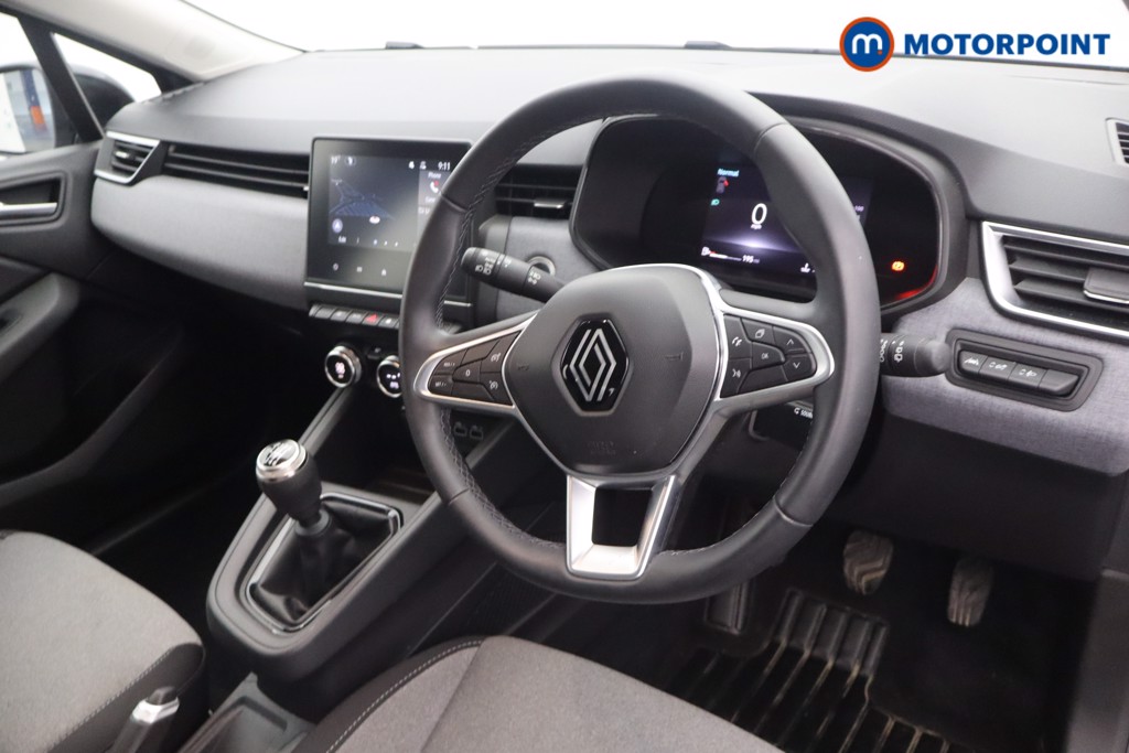 Renault Clio Evolution Manual Petrol Hatchback - Stock Number (1669823) - 1st supplementary image